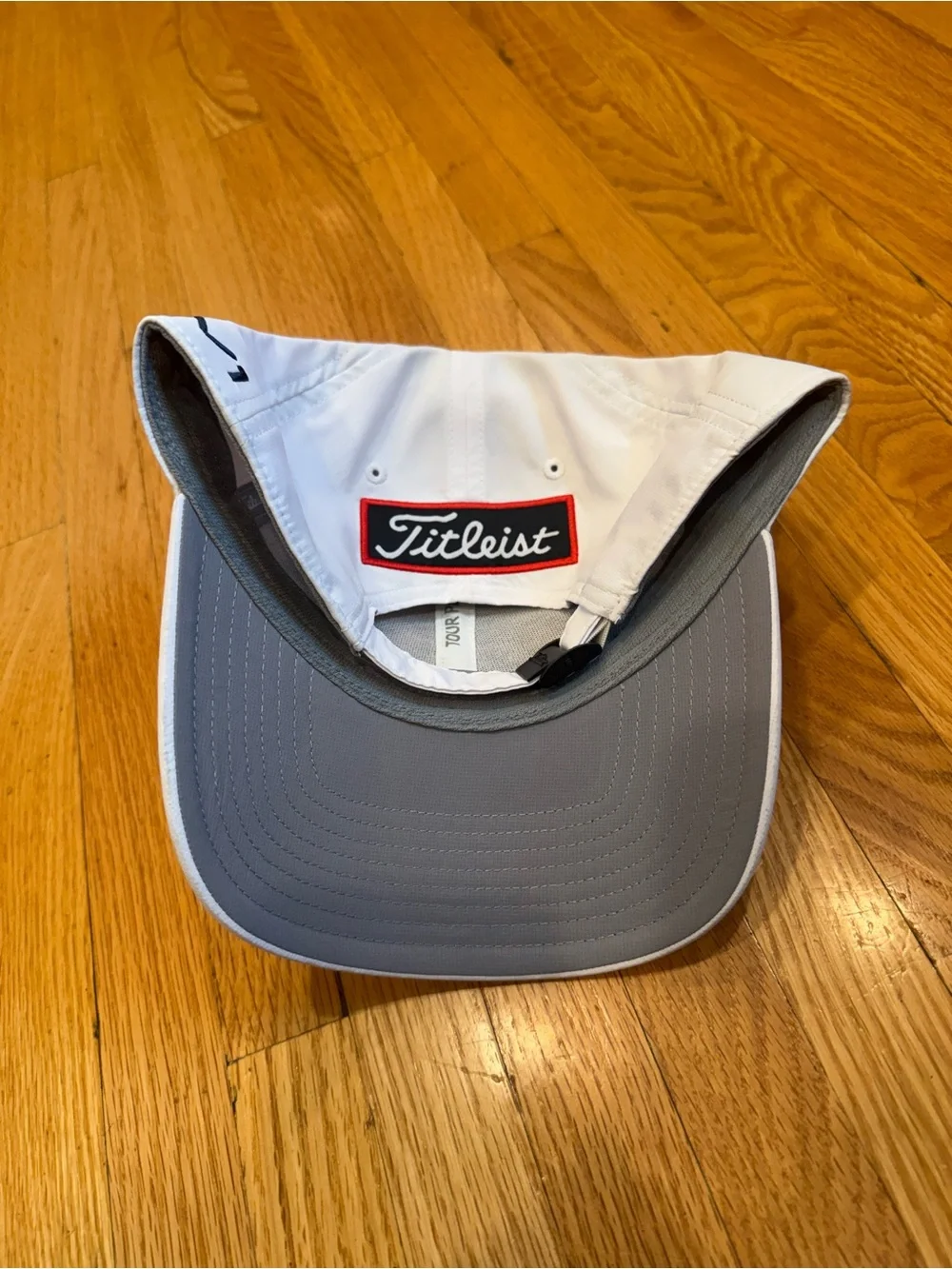 Titleist White Embroidered ProV1 Golf Hat